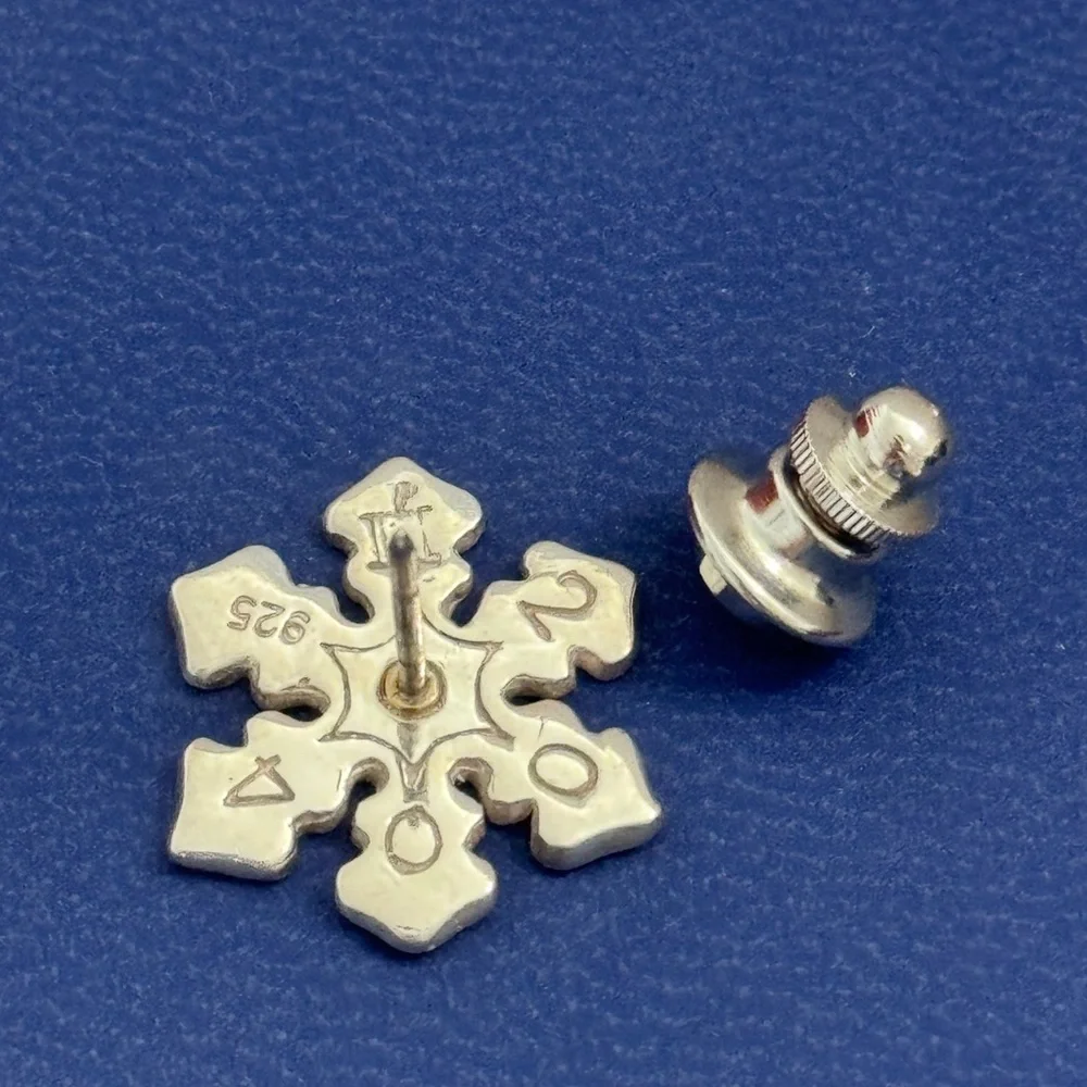 John Hardy .925 Sterling Silver 2004 Snowflake Pin / Tie Tac